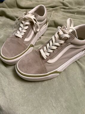 Vans Women’s Old Skool Sneakers in Greyish Taupe and White
